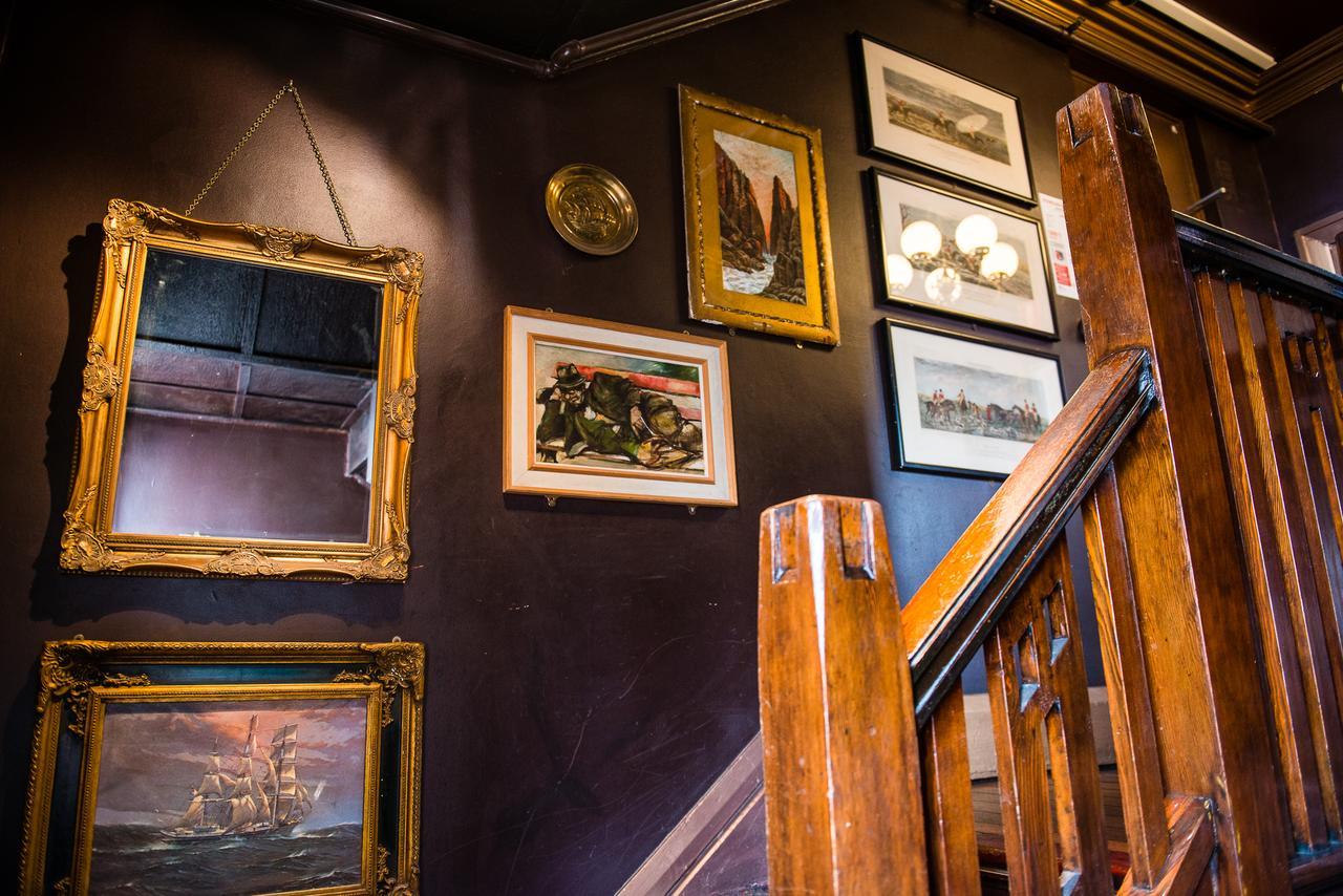 Shakespeare Hotel Surry Hills Rum bild